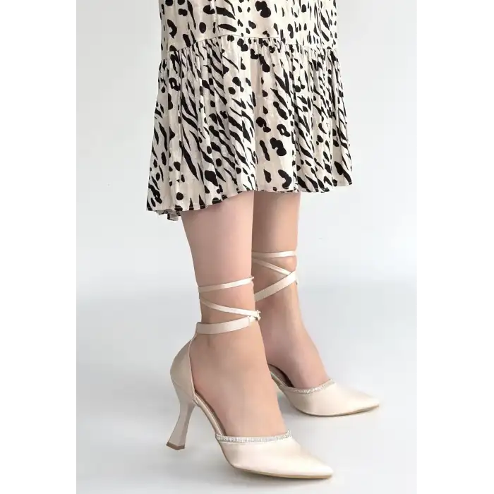 TENJA BEJ SATEN BİLEKTEN BAĞCIKLI TOPUKLU AYAKKABI