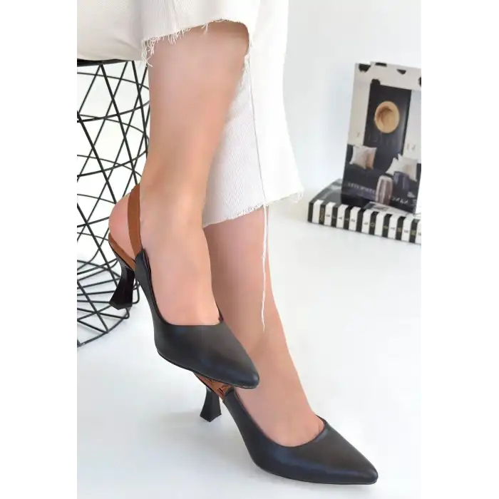 TORAN SİYAH CİLT TOPUKLU AYAKKABI