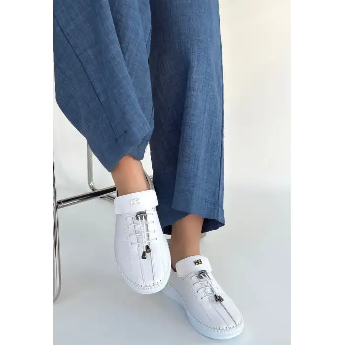 WARTE BEYAZ DERİ BAĞCIKLI SPOR AYAKKABI