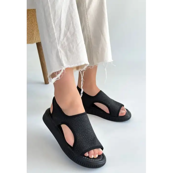 WAYİ SİYAH HASIR CİLT SANDALET