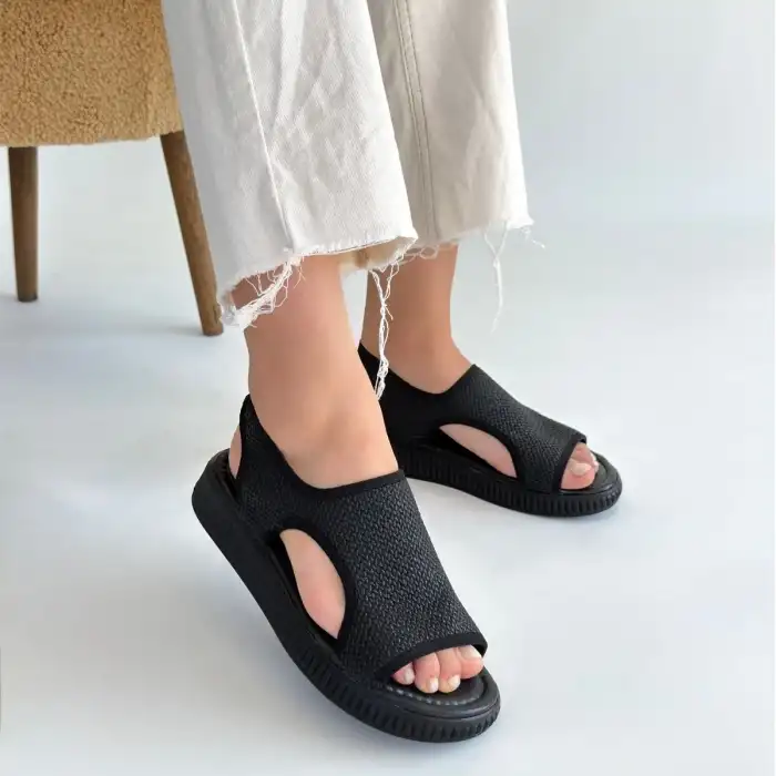 WAYİ SİYAH HASIR CİLT SANDALET