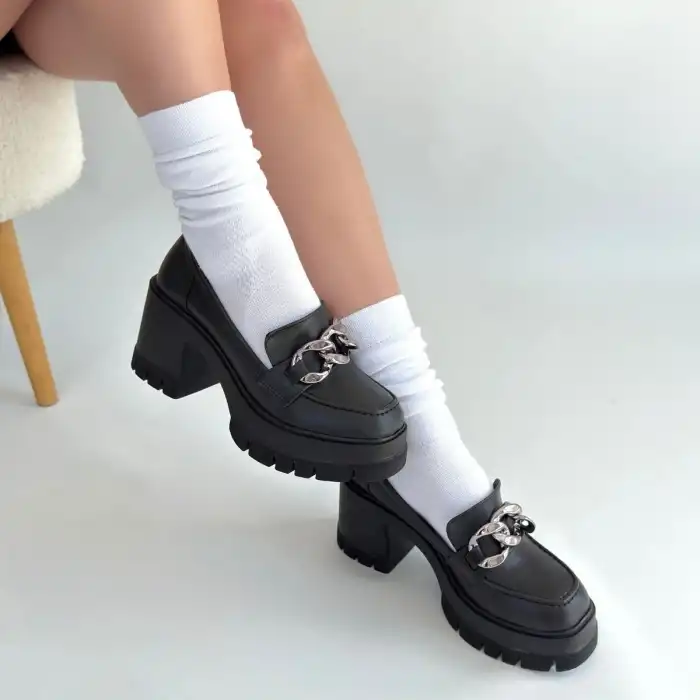 WİNAR SİYAH CİLT DOLDU TOPUK AYAKKABI