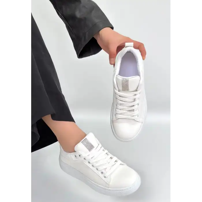 YİER BEYAZ CİLT BAĞCIKLI SPOR AYAKKABI