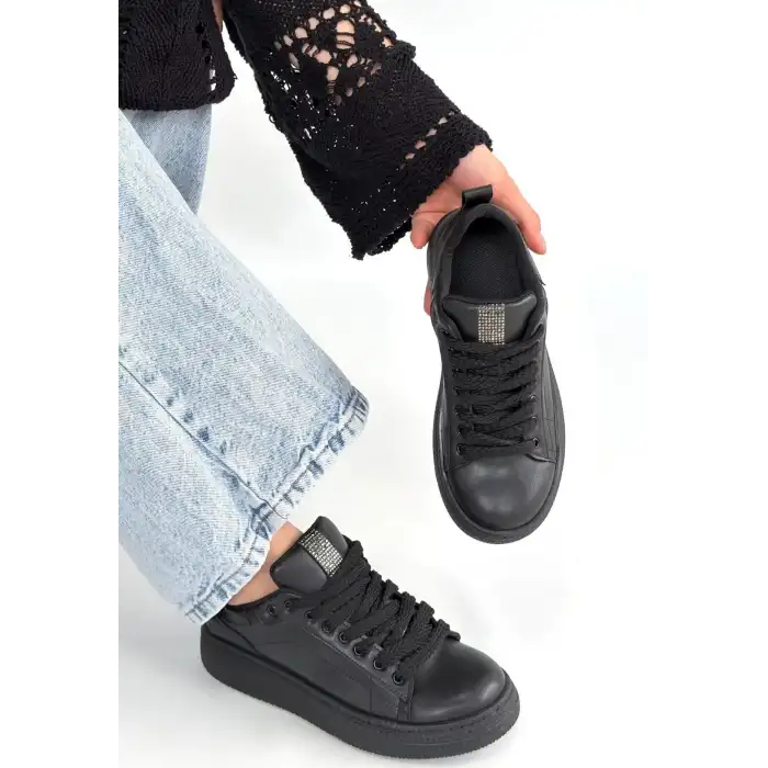 YİER SİYAH CİLT BAĞCIKLI SPOR AYAKKABI