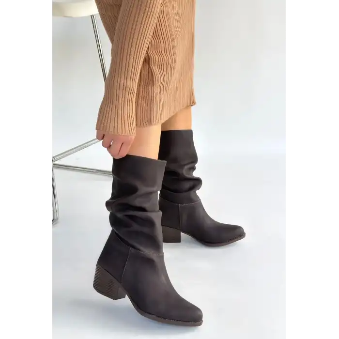 YİOR KAHVERENGİ NUBUK TOPUKLU BOT