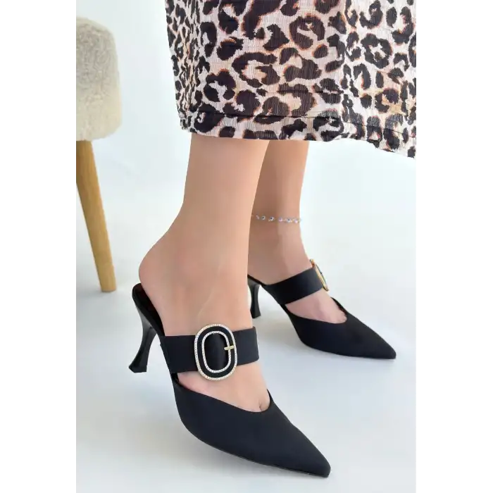 YOTE SİYAH SATEN TOPUKLU TERLİK