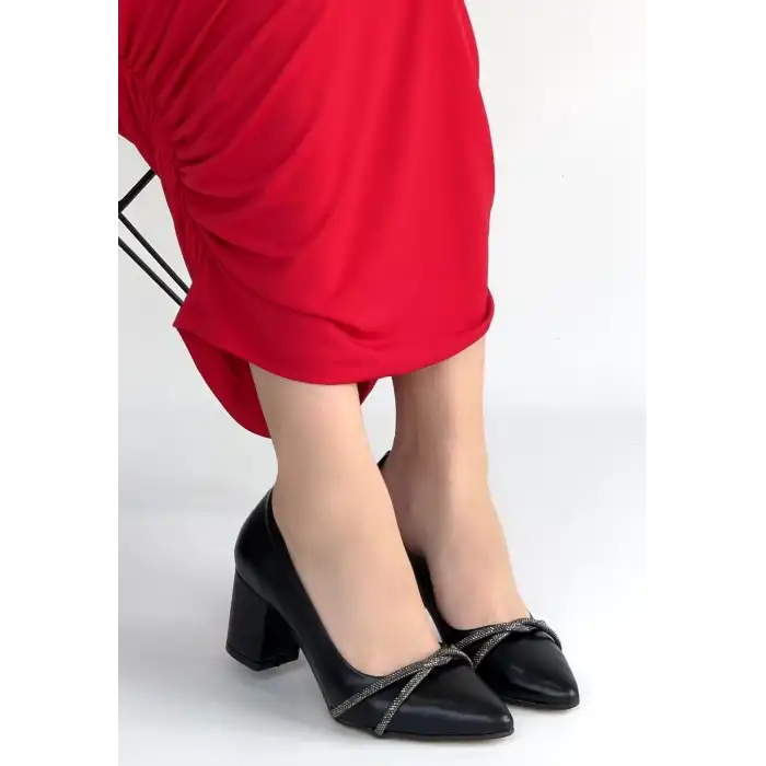 ZENTA SİYAH CİLT TOPUKLU AYAKKABI