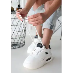 CHRİS BEYAZ CİLT SİYAH DETAYLI BAĞCIKLI SPOR AYAKKABI