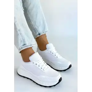 EDVA BEYAZ CİLT BAĞCIKLI SPOR AYAKKABI