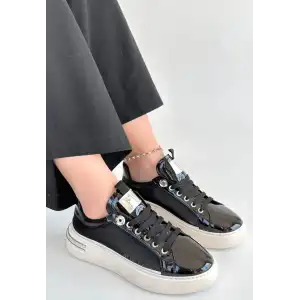 HLEY SİYAH RUGAN PARAŞÜT DETAYLI BAĞCIKLI SPOR AYAKKABI