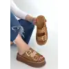Coer Taba Süet Çift Tokalı Terlik