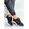 GEJA SİYAH CİLT BAĞCIKLI BEYAZ TABANLI SPOR AYAKKABI