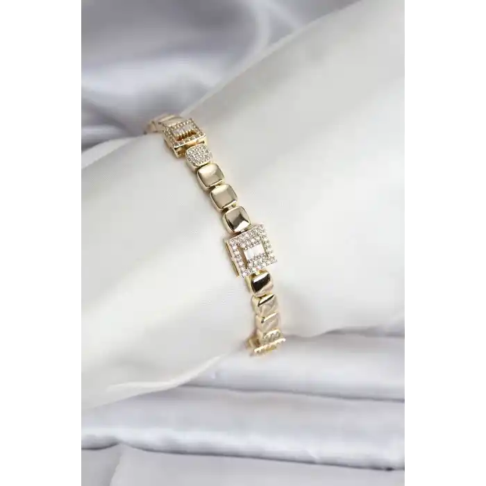 14K Gold Renk Kaplama Zirkon Taşlı CM Kadın Bileklik