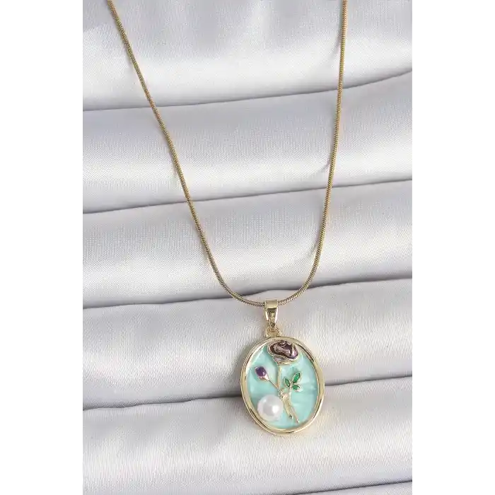 316L Çelik Gold Renk Zincir Mavi Çiçek İşlemeli İnci Detay Portre Model Kadın Kolye