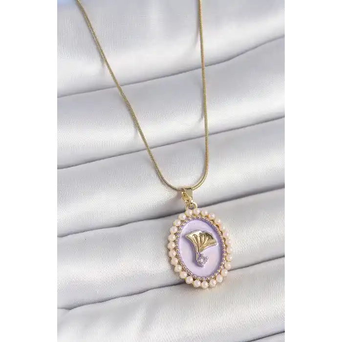 316L Çelik Gold Renk Zincir Mor Mineli İncili Zirkon Taşlı Çiçek İşlemeli Portre Model Kadın Kolye