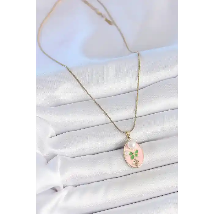 316L Çelik Gold Renk Zincir Pembe Mineli Oval İncili Çiçek İşlemeli Portre Model Kadın Kolye