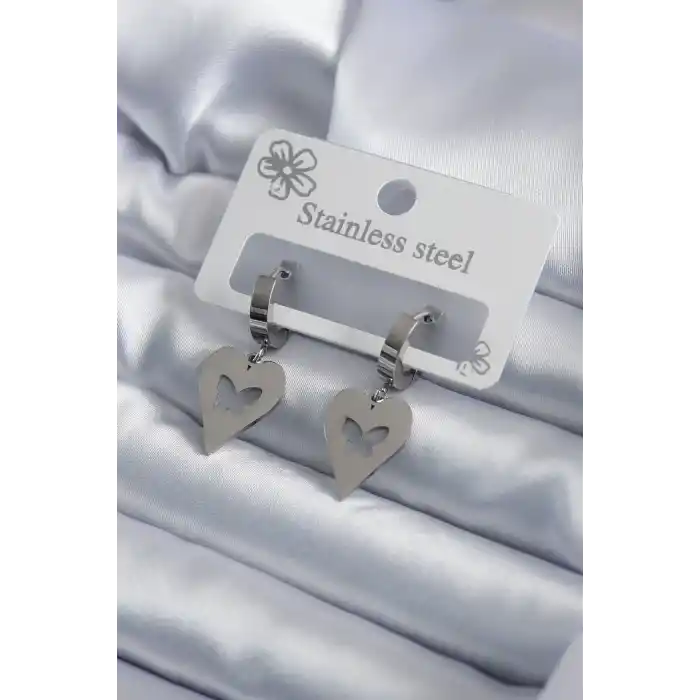 316L Çelik Gümüş Renk Kalp Model Kelebek İşleme Kadın Küpe