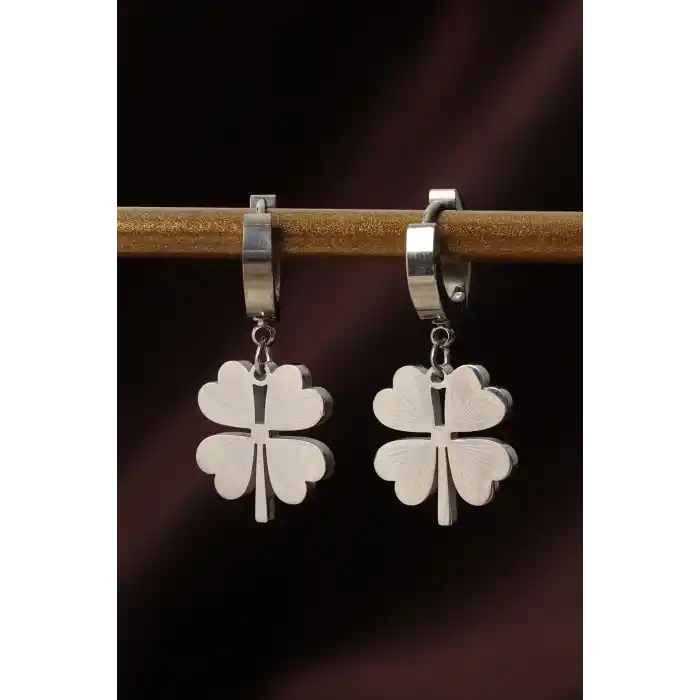 316L Çelik Gümüş Renk Yonca Küpe