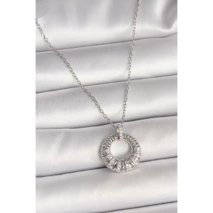 316L Çelik Gümüş Renk Zincir Zirkon Taş İşlemeli Daire Model Kadın Kolye