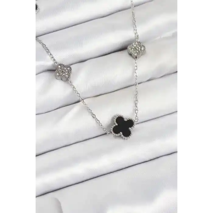 316L Çelik Zincir Gümüş Renk Siyah ve Zirkon Taşlı Yonca Kadın Kolye
