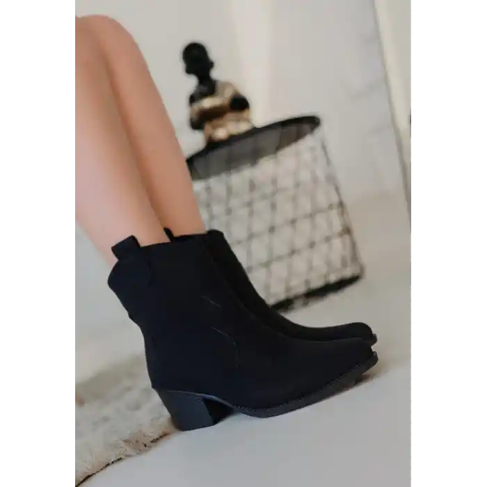 Akver Siyah Nubuk Topuklu Bot