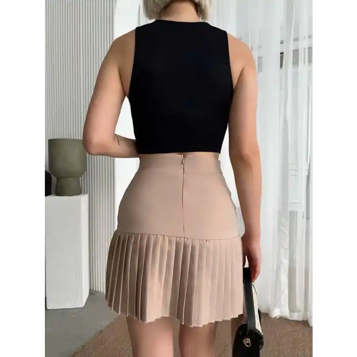Altı pliseli mini etek