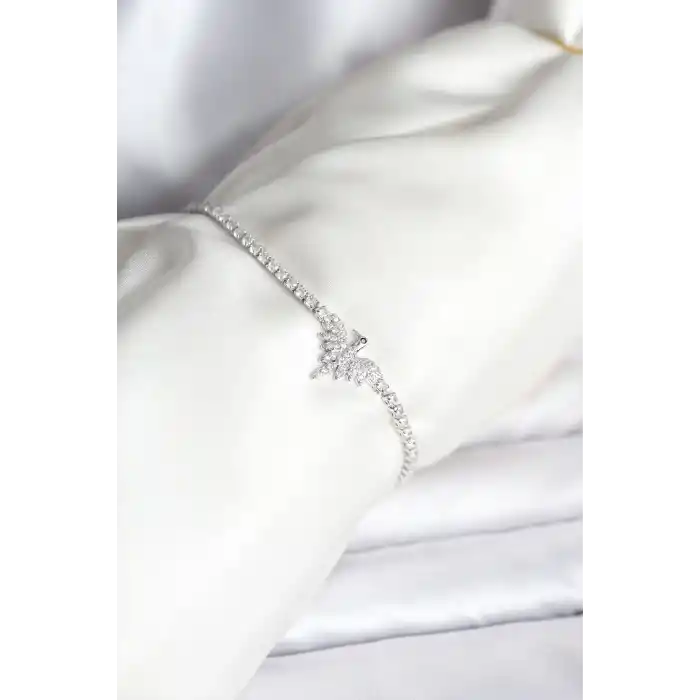 Anka Kuşu Model Zirkon Taşlı Gümüş Renk Pirinç Su Yolu Kadın Bileklik