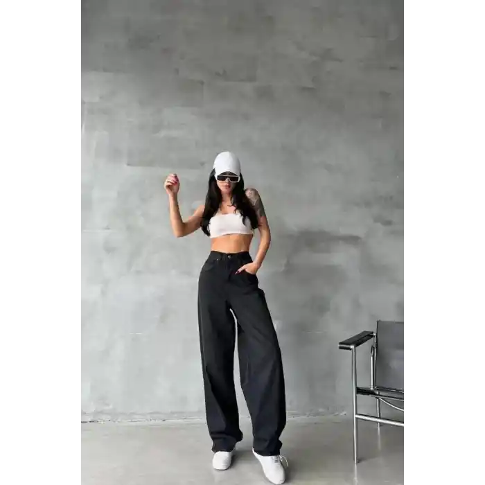 Arkadan tokalı jeans pantolon Siyah