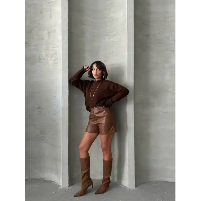 Beli lastikli çıtçıtlı deri şort kahve w241007