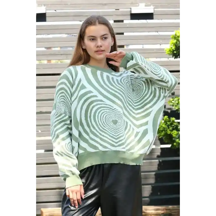 Beyaz kalp çizgili kazak mint