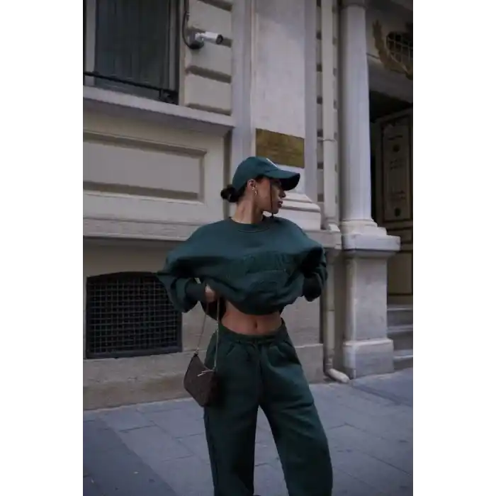 Bisiklet Yaka Nakış İşlemeli Üç İplik Sweat Takım - Yeşil