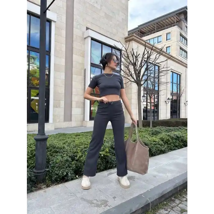 Bol paça pantolonlu alt üst takım