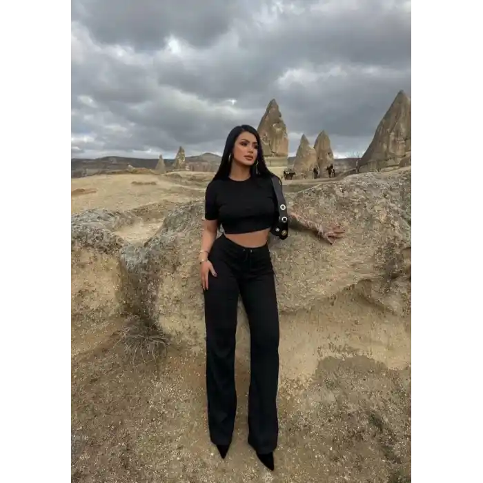 Bol paça pantolonlu alt üst takım