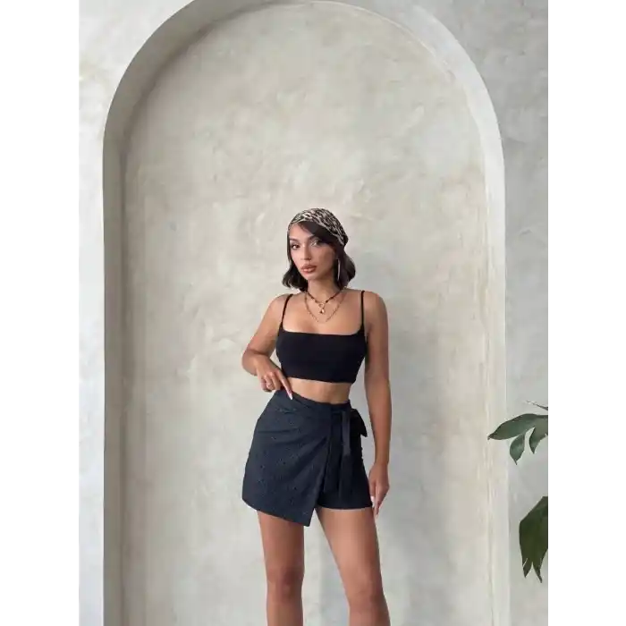 Brodeli şort etek s255075