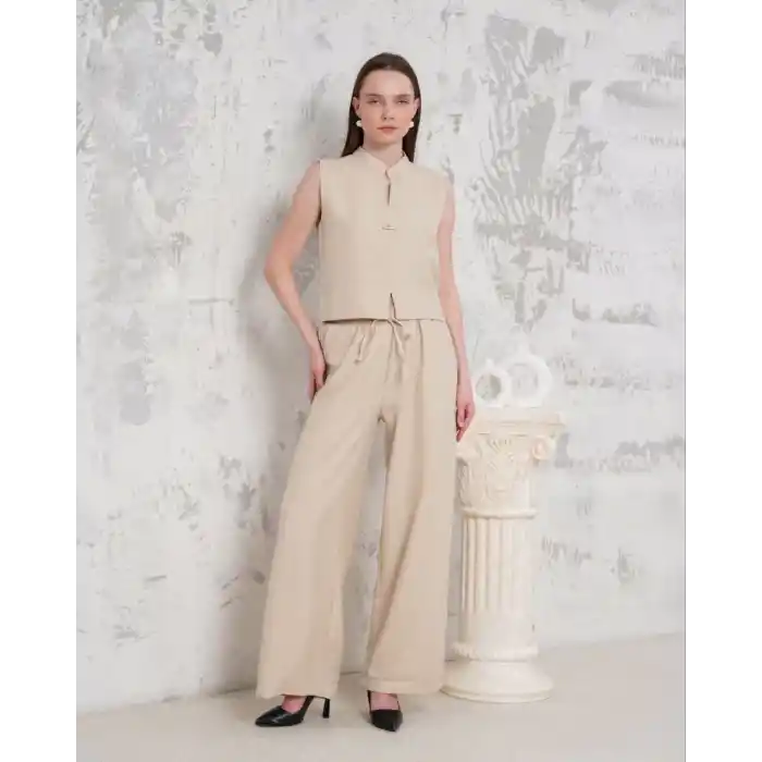 Broşlu yelek pantolon takım bej s255821