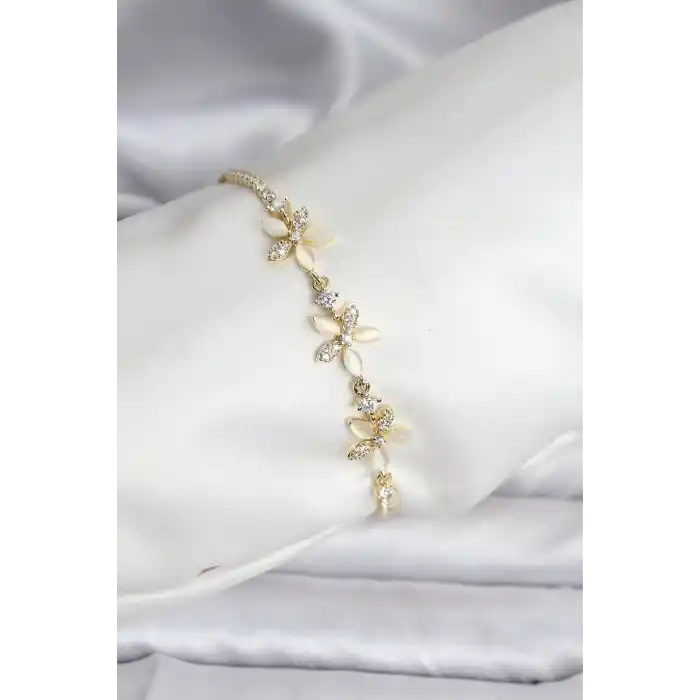 Çiçek Model Zirkon Taşlı Gold Renk Pirinç Su Yolu Kadın Bileklik