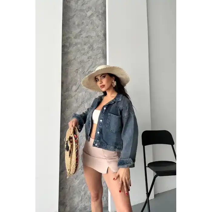 Çift cepli kol katlamalı kar yıkama crop kot ceket kahve tint d2000