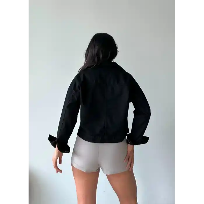 Çift cepli kol katlamalı süper taş enzim yıkamalı crop kot ceket siyah d2000