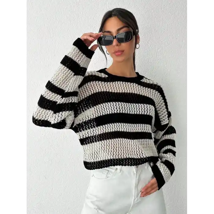 Çizgili bisiklet yaka triko kazak beyazsiyah