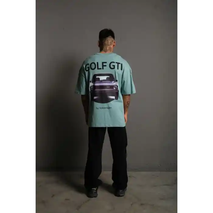 Erkek Oversize Baskılı Tişört – Golf GTI Retro Araba Desenli, Ön & Arka Dijital Baskı, Sokak Modası Stil - Mint Yeşili