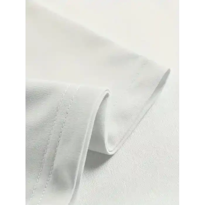 Erkek OversizeGrafik Tişört CAMPBRASTCOOPERATION Kalın Yazı Bisiklet Yaka, Kısa Kol, Kalın Mor ve Siyah Desenli Yazlık Sokak Kıyafeti - Beyaz