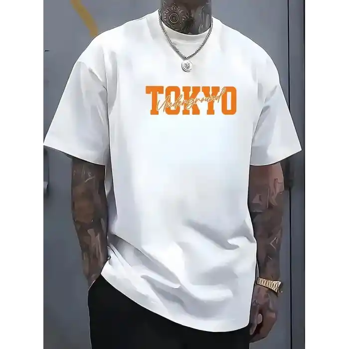 Erkek Turuncu Spor Araba Grafik Tişört - TOKYO Baskılı Günlük Oversize Kısa Kollu Tişört, Yetişkinler için Yazlık Giyim, Turuncu Araba Tasarımı - Beyaz