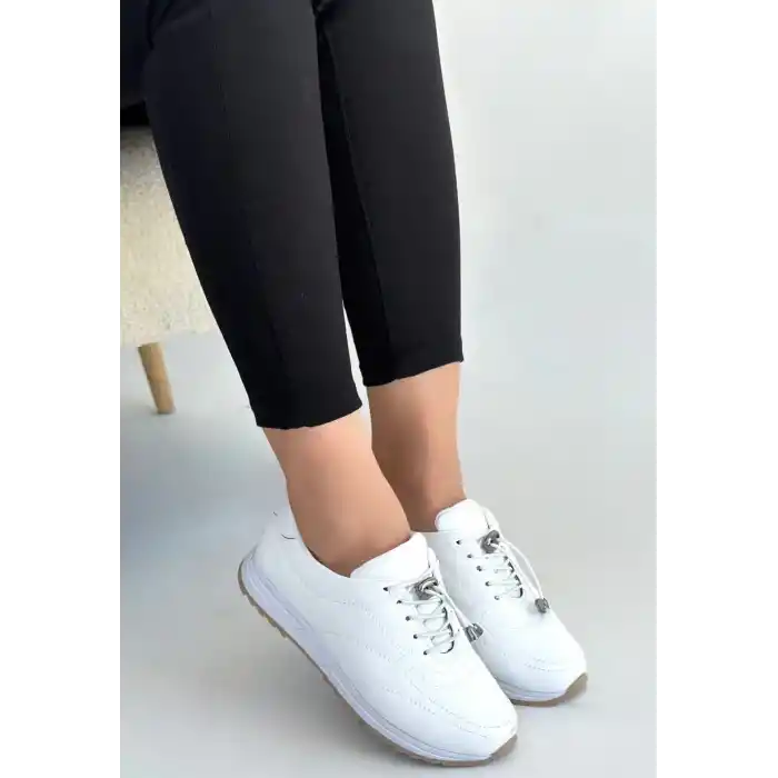 Finna Beyaz Cilt Bağcıklı Spor Ayakkabı