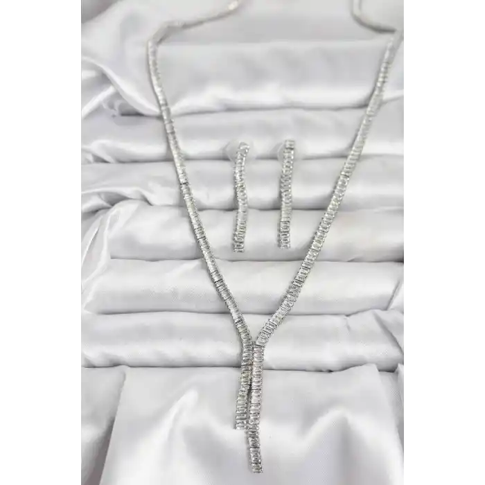 Gümüş Renk Baget Zirkon Taşlı Kadın Kolye Küpe Set