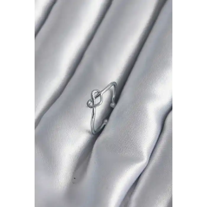 Gümüş Renk Düğüm Kalp Model Kadın Yüzük