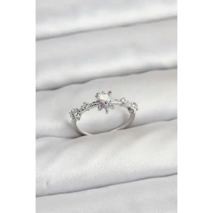 Gümüş Renk Pirinç Yıldız Model Kadın Yüzük