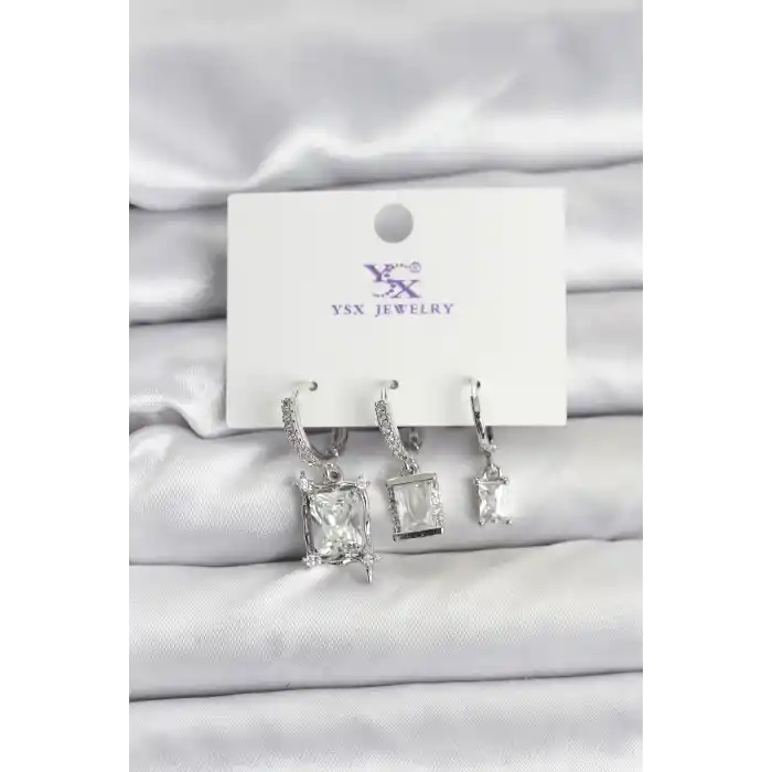 Gümüş Renk Zirkon Taşlı Kadın Küpe