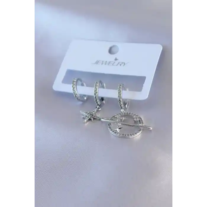 Gümüş Renk Zirkon Taşlı Yıldız Model Pirinç Kadın Küpe