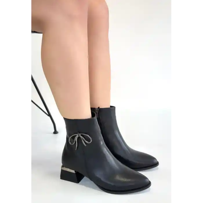 Harly Siyah Cilt Topuklu Bot