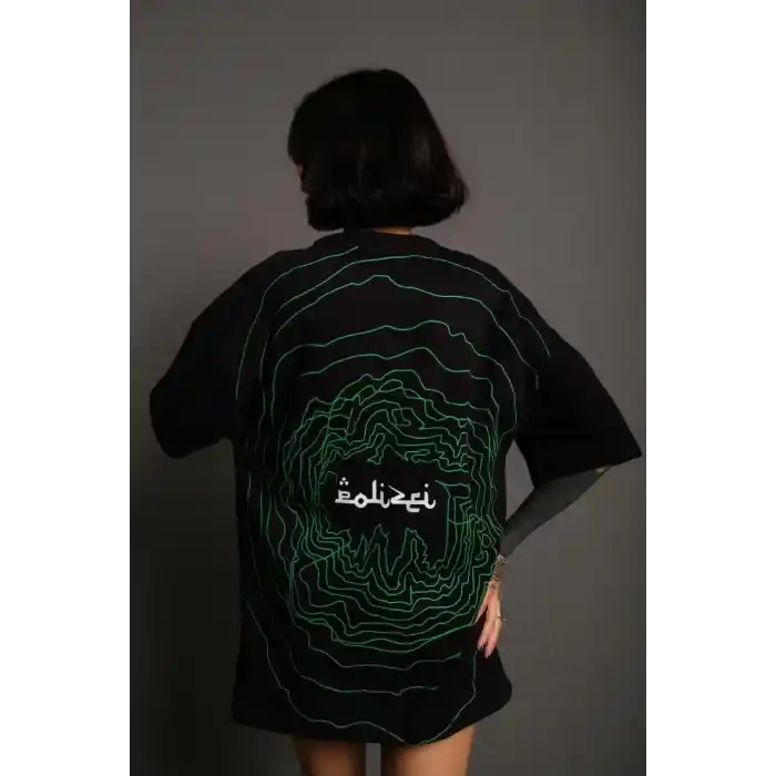 Kadın Bisiklet Yakalı Sırt Baskılı Oversize T-Shirt - Siyah